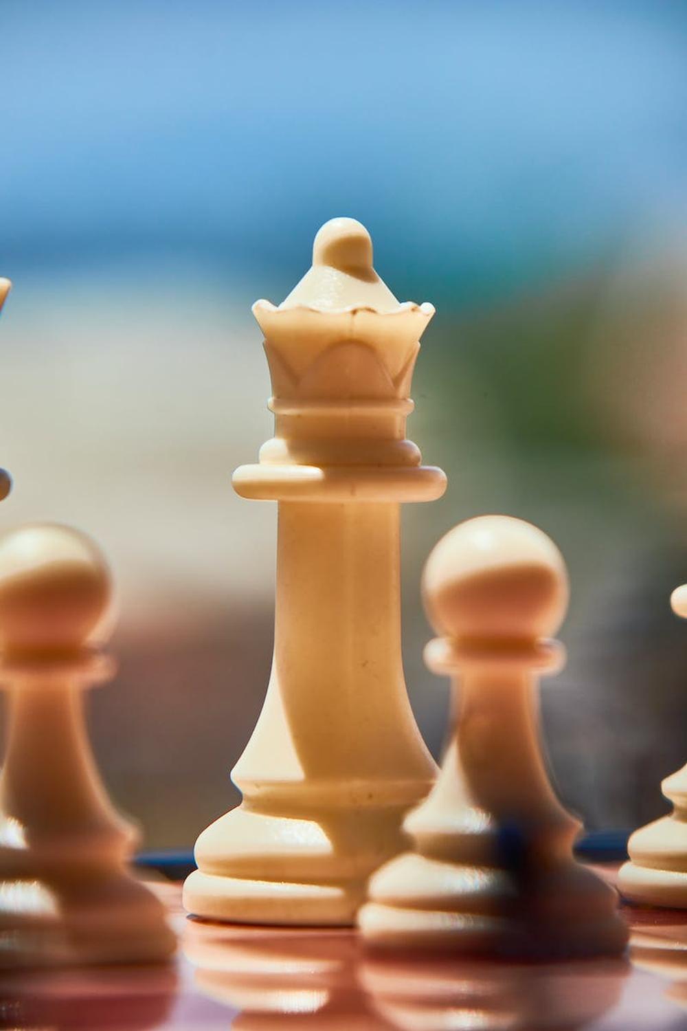 close_up_photo_of_chess_pieces